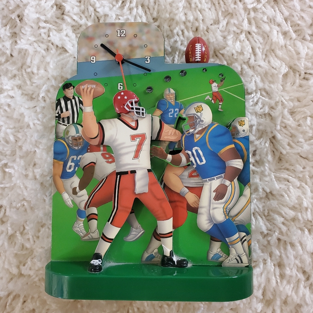 Vintage Football‎ Clock